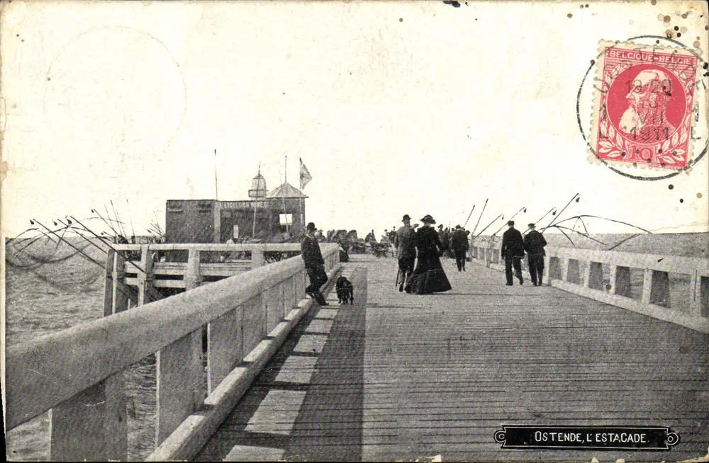 Ostende, l'Estacade — Widok z pontonu z kabiną do rybacką — Wydawca V. S. Bruxelles, n° 4371 - Awers