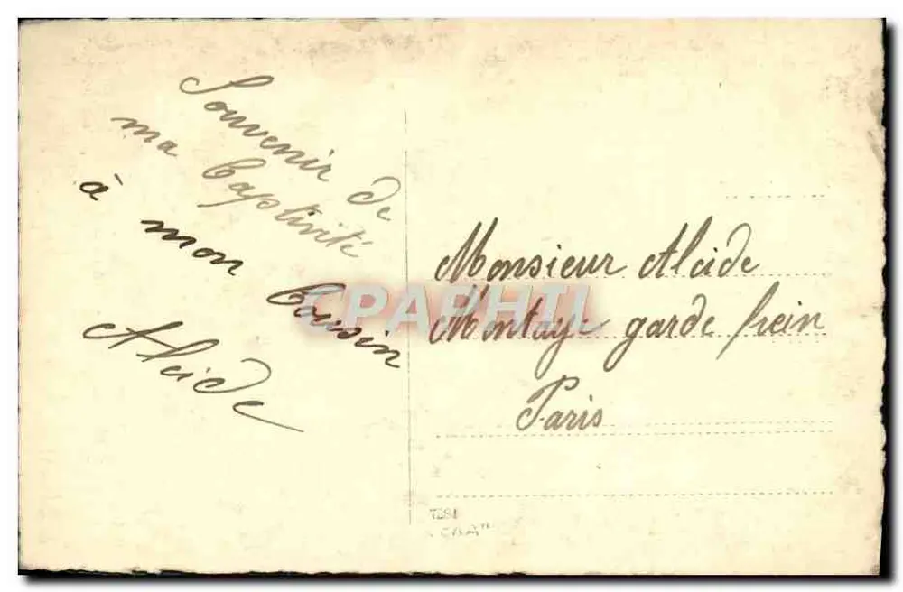 Soldat en uniforme — portrait en extérieur près d'un mur avec bac à fleurs — éditeur non visible - Verso