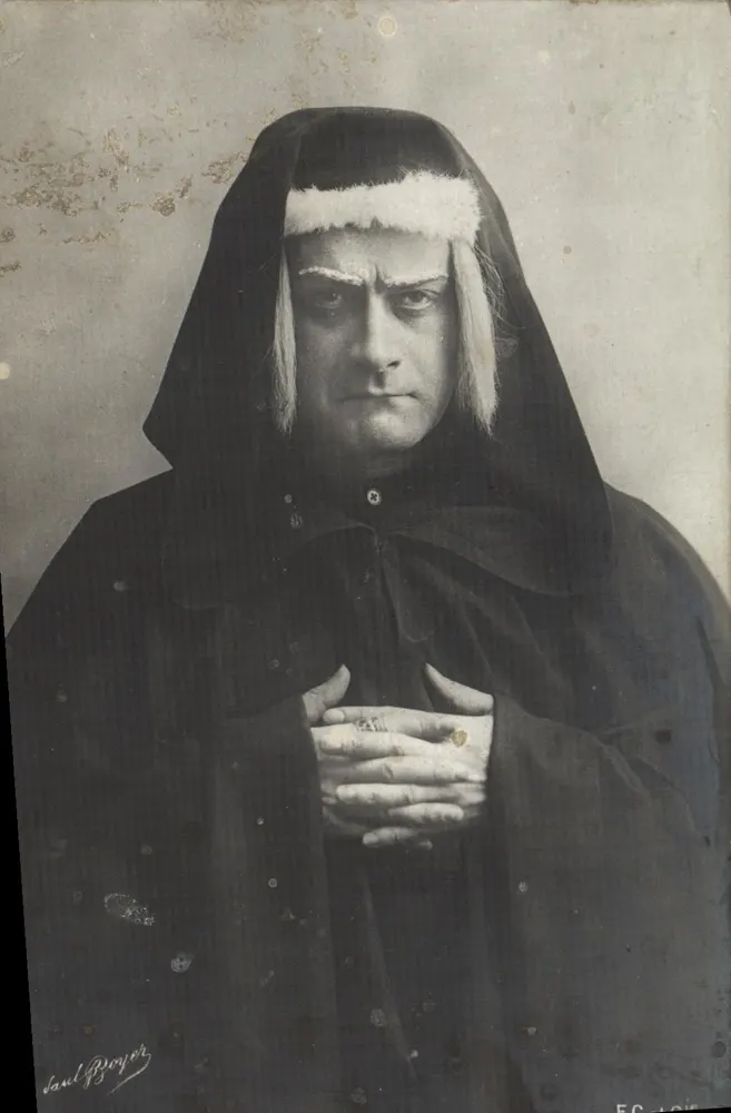 Ator em traje de monge — Saul Broyer — Comédie Française 1869-1926 - Frente
