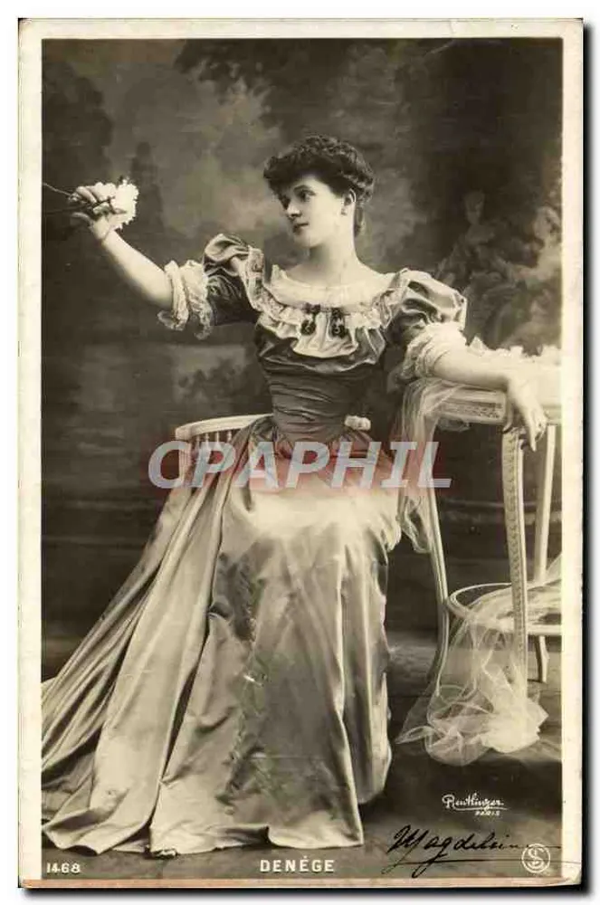 Madame Denège — Portrait in Evening Dress — Wagdeline, Paris, n°14.68 - Vorderseite