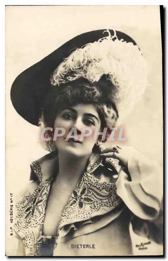 Dieterle — Portrait einer Frau mit Hut aus Federn — S.I.P. Serie Nr. 17 - Vorderseite