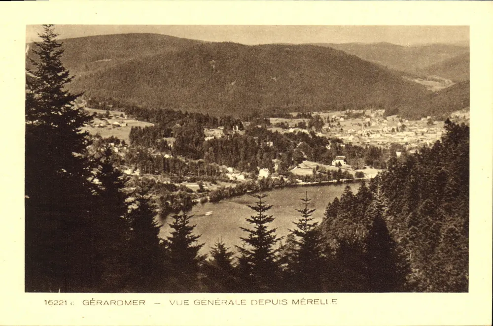 Gérardmer — Vista geral desde Mérelie — Coleção Les Vosges - Frente