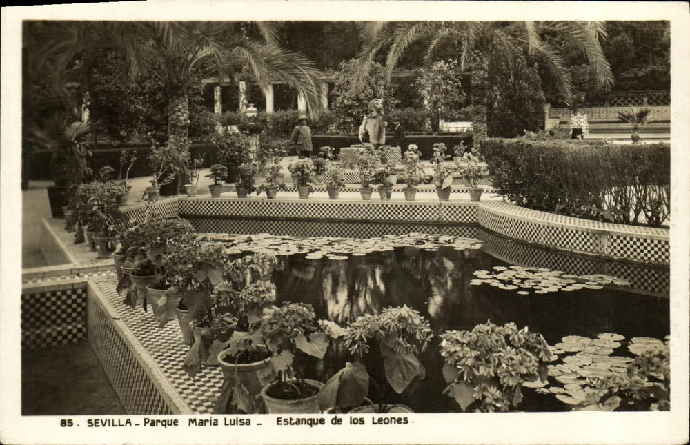Sevilla - Parque María Luisa - Estanque de los Leones - Vorderseite