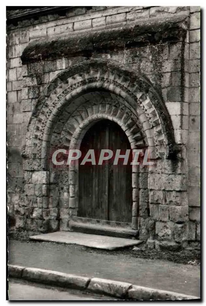 L'Isle-Bouchard (Indre-et-Loire) — Ursprüngliche Tür der Kirche Saint-Gilles — 11. Jahrhundert - Vorderseite