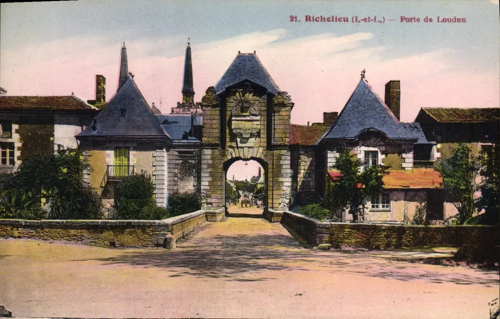 Richelieu (Indre-et-Loire) — Porta de Loudun — editor R. Dorange, Tours - Frente