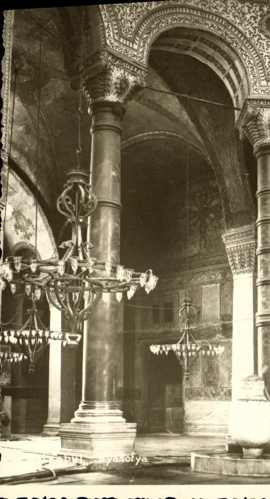 Interior da Hagia Sophia — Istambul — editor desconhecido, número de série não visível - Frente