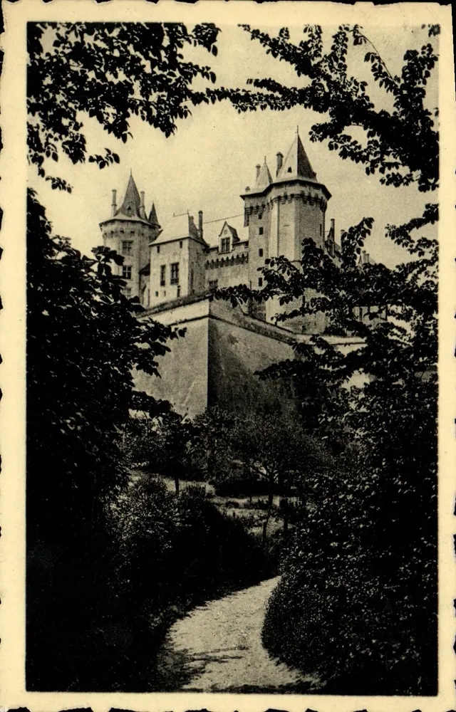 Saumur (M.-et-L.) — O Castelo — Fot. Dublier Bacon - Frente