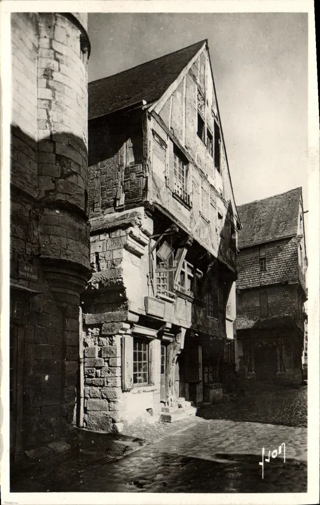 Chinon (Indre-et-Loire) — Casa do Século XV — Les Éditions d'Art YVEN, Paris - Frente