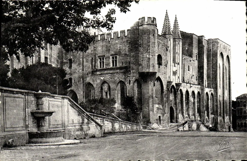 Avignon — Palais des Papes — Éditions Narbo - Frente