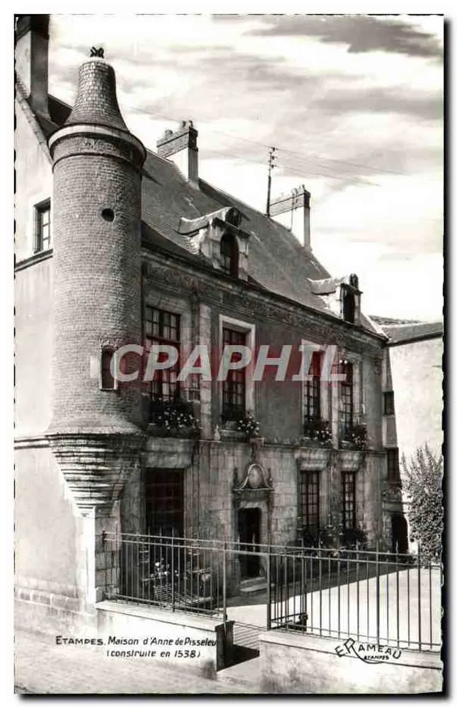 Étampes. Casa de Anne de Pisseleu — construída em 1538 — Editor: Erameau, Étampes - Frente