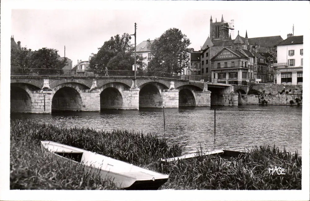 As margens da Marne — Meaux (S.-et-M.) — G. Reant - Frente