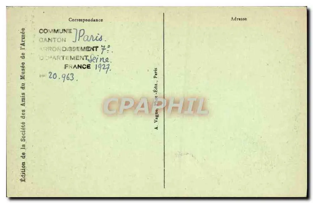 Hôtel des Invalides - Die Kirche der Soldaten - 219 gefangene Feindfahnen zur Schau gestellt an der Kante - Rückseite