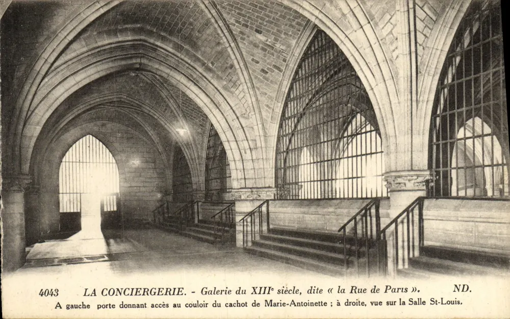 La Conciergerie — Galerie des 13. Jahrhunderts, genannt « la Rue de Paris » - Vorderseite