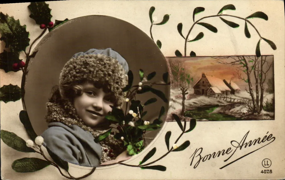 Menina com gorro de pele — decoração de visco — cena de inverno — LL 4-078 - Frente