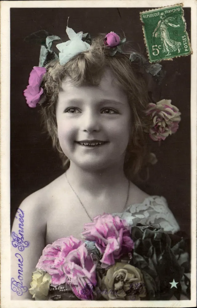 Mädchen mit Blumen — Studiofoto — Liebert Phot. (Bonne-Bonnee) - Vorderseite