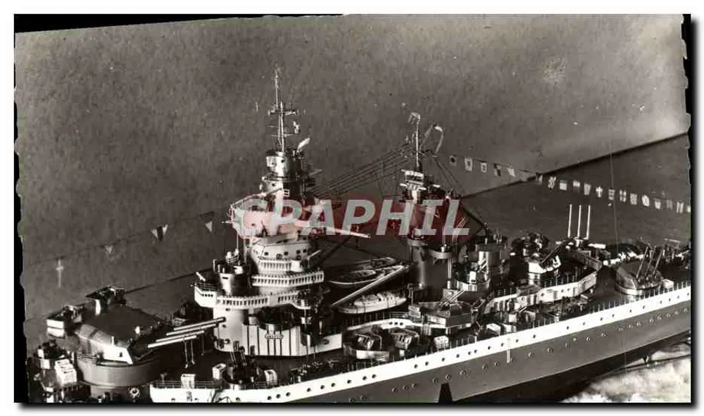 Kriegsschiff Richelieu — 1/100 Maßstab — von M. Chevrolet, TAILLECOURT (Doubs) - Vorderseite