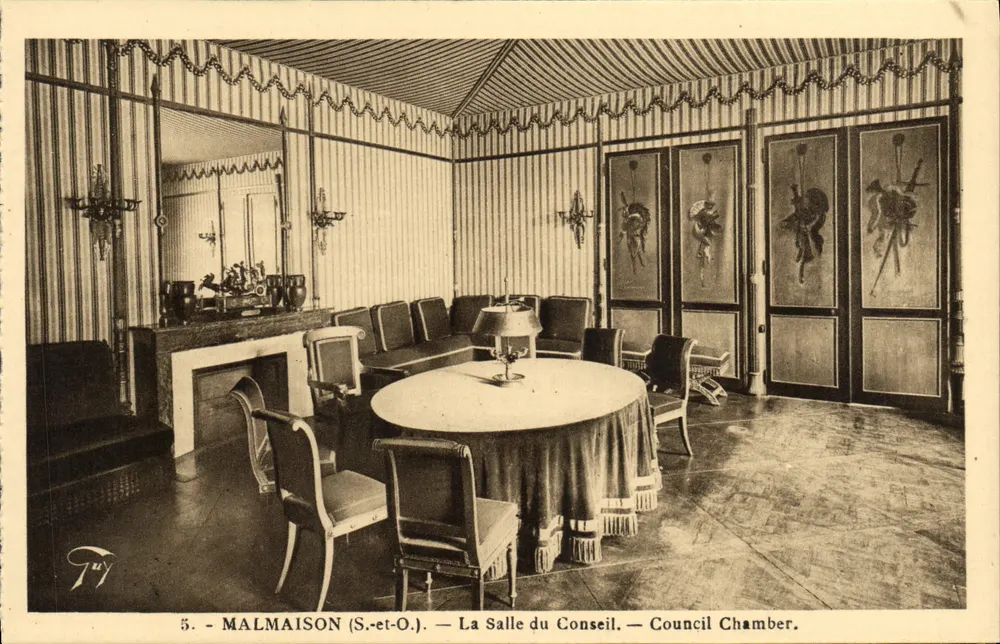 Malmaison (S.-et-O.) — A Sala do Conselho — Council Chamber - Frente