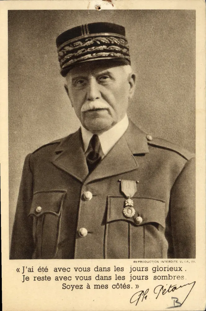 Philippe Pétain — militärisches Portrait in Generaluniform — Verleger V.A. 115 - Vorderseite