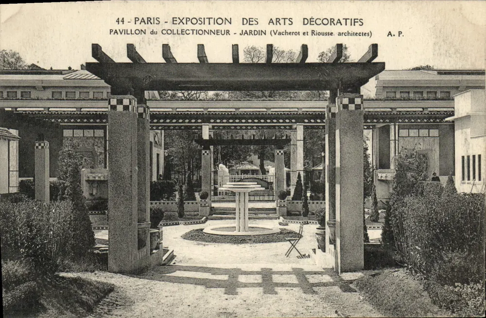 Paris - Ausstellung für Dekorative Künste - Pavillon des Sammlers - Garten (Vacherot und Riousse, Architekten) - Vorderseite