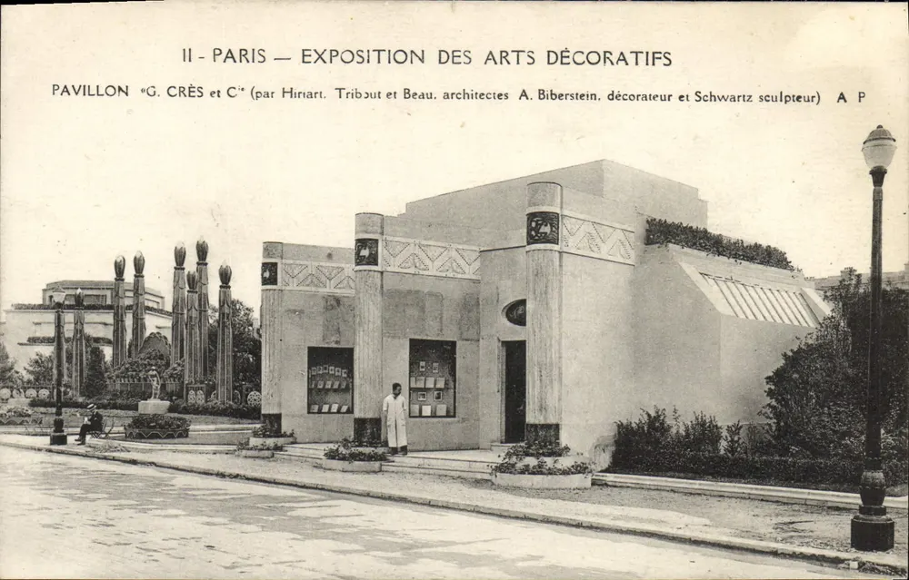 Paris — Ausstellung der Dekorativen Künste — Pavillon 'G. Crès et C.' - Vorderseite