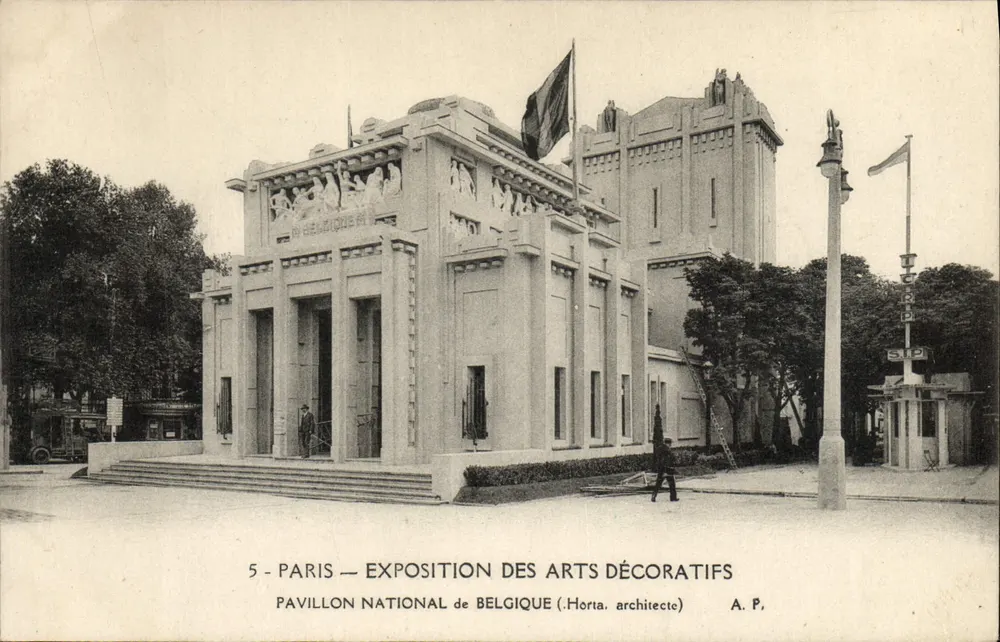 Paris — Ausstellung für Dekorative Künste — Nationaler Pavillon Belgiens (Horta, Architekt) - Vorderseite