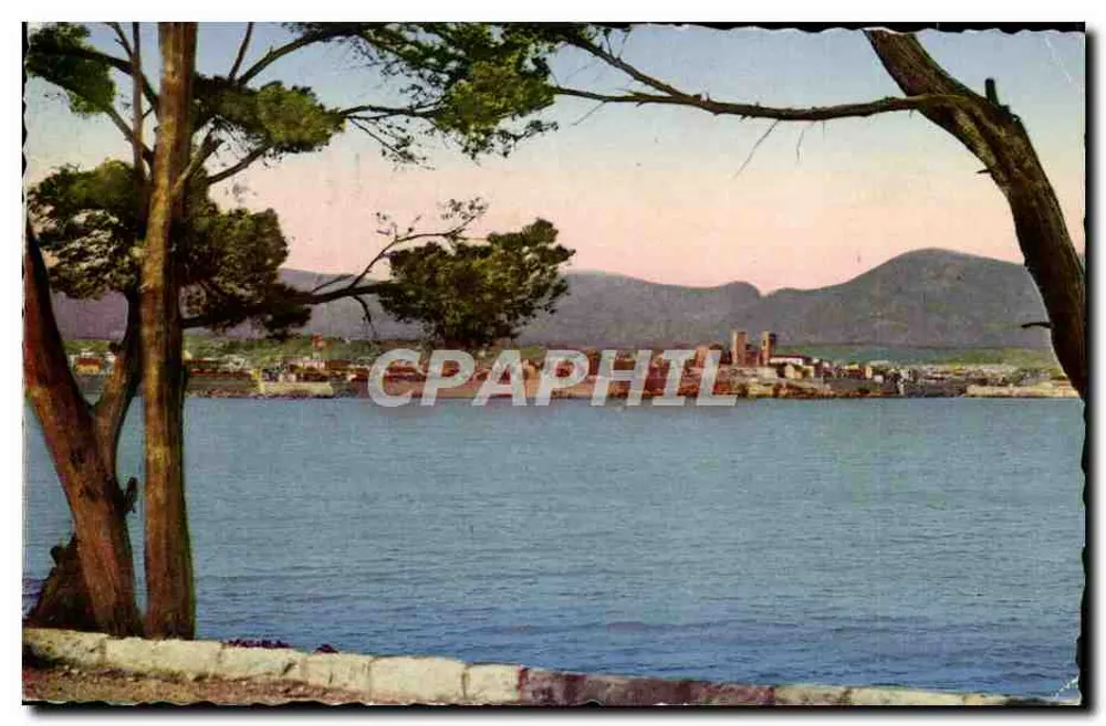 Antibes — Visão tirada da Estrada do Cabo — editor Des Arts Photomécaniques - Frente