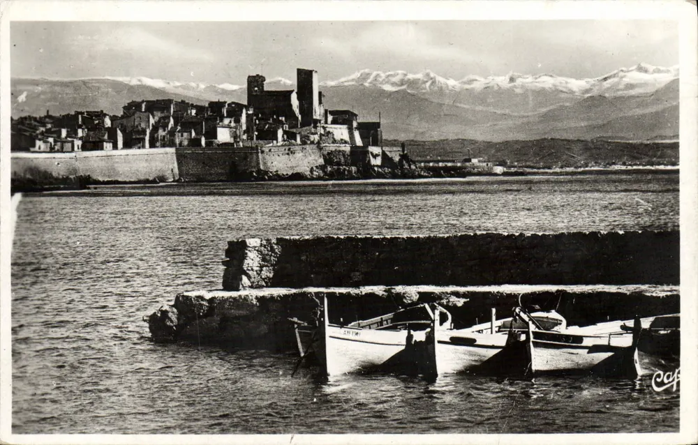 Antibes — Panorama und die Alpenkette — Les Belles Éditions, n°139 - Vorderseite