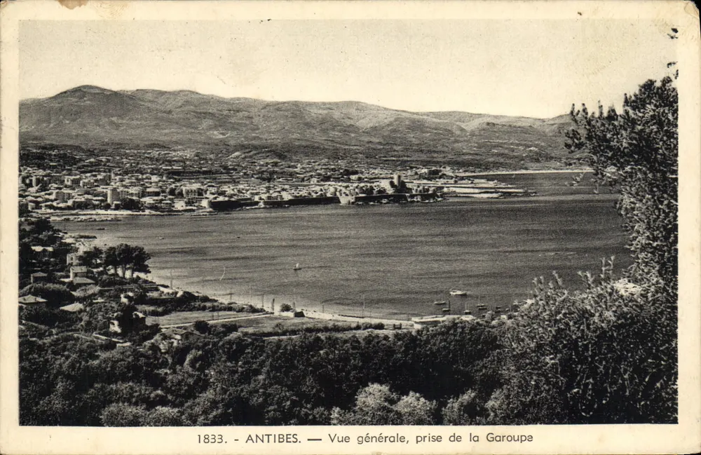Antibes — Allgemeiner Blick, Ansicht der Garoupe — Verlag La Cigogne, 15, Rue St-François-de-Paule - Nice - Vorderseite