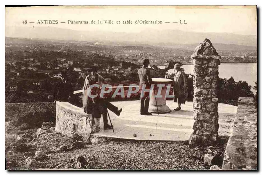 Antibes — Panorama da Cidade e Tabela de Orientação — LL - Frente
