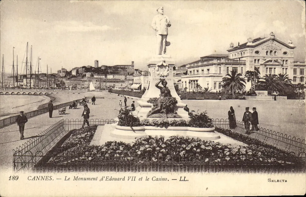 CANNES — Das Denkmal von Edward VII und das Casino — LL. — Sélecta - Vorderseite