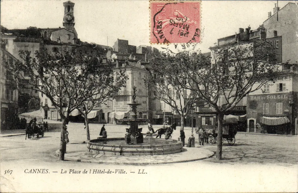 CANNES — La Place de l'Hôtel-de-Ville — LL. n° 567 - Vorderseite