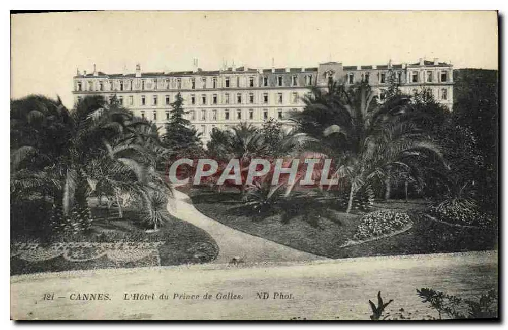 CANNES — O Hotel do Príncipe de Gales — ND Phot. - Frente