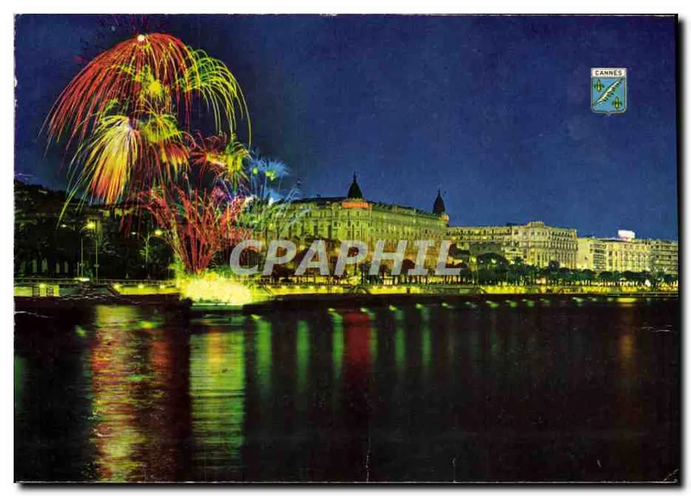 Cannes — Feux d'artifice sur la Croisette — Les Editions Gilletta - Frente