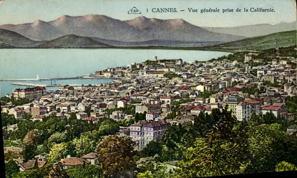 CANNES — Vista geral tirada da Califórnia — CAP - Frente