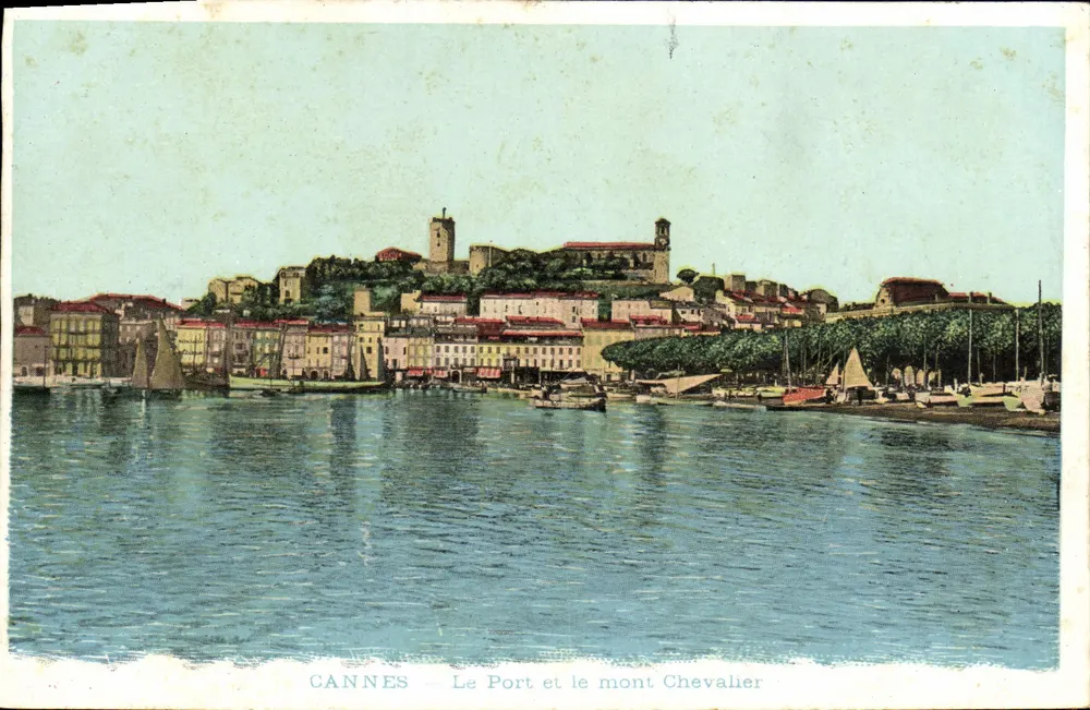 CANNES — Der Hafen und der Mont Chevalier — Verleger nicht sichtbar - Vorderseite