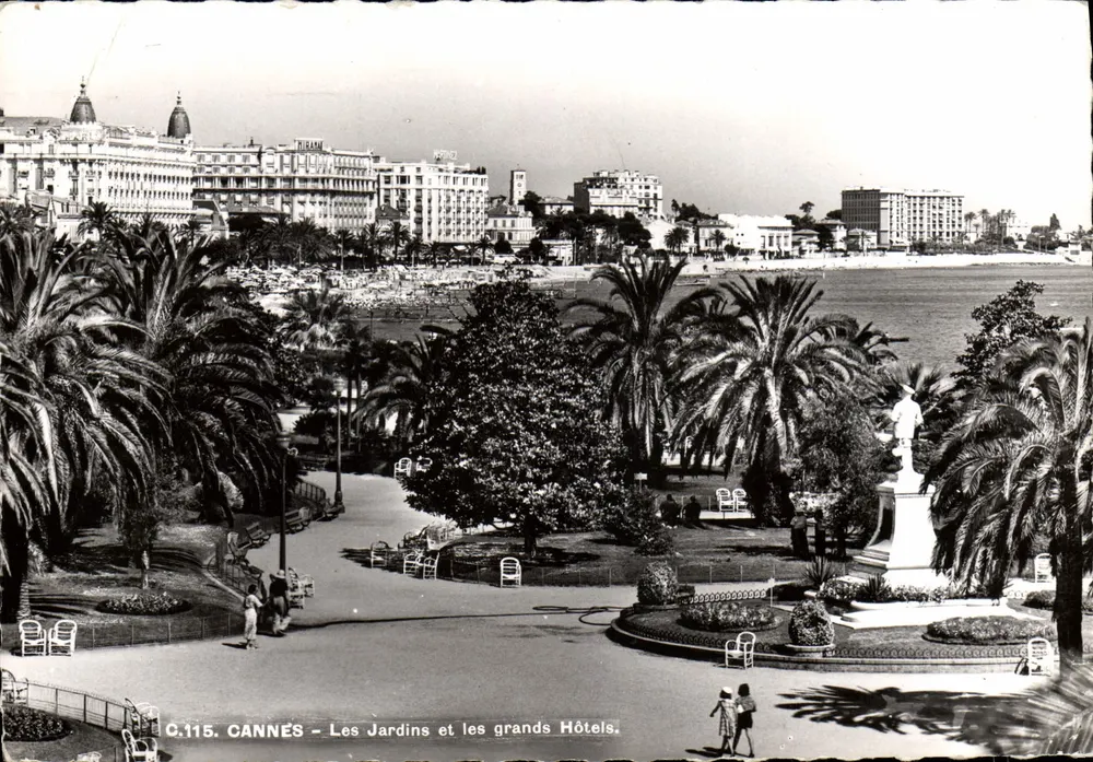 CANNES — Die Gärten und die großen Hotels — Q.115 - Vorderseite