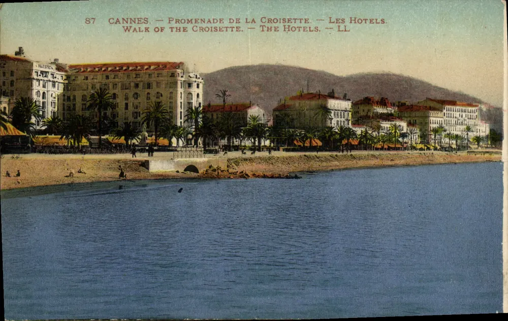 CANNES — Promenade de la Croisette — Les Hotels — LL - Vorderseite