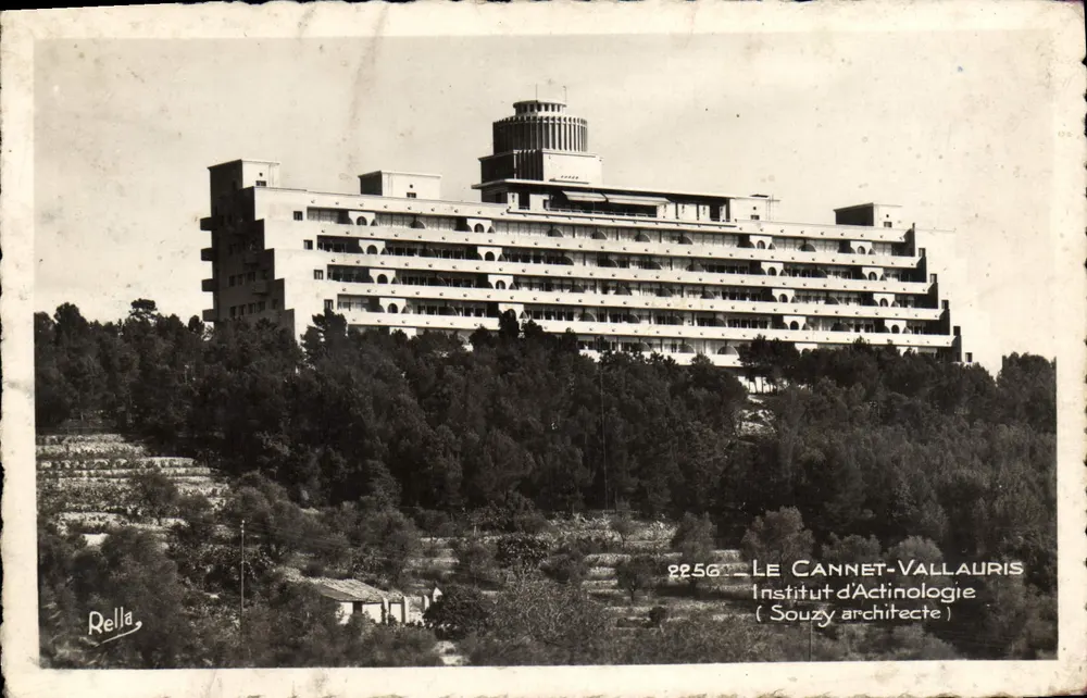Le Cannet-Vallauris — Instituto de Actinologia — Souzy arquiteto - Frente