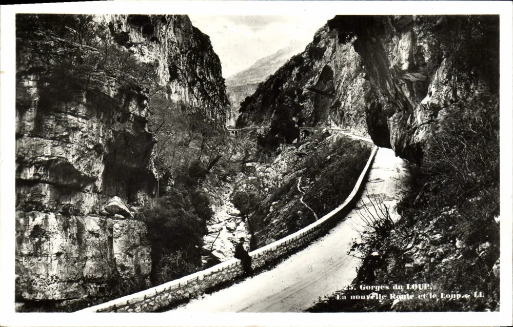 Loup Gorges — Die Neue Route und der Wolf — LL - Vorderseite