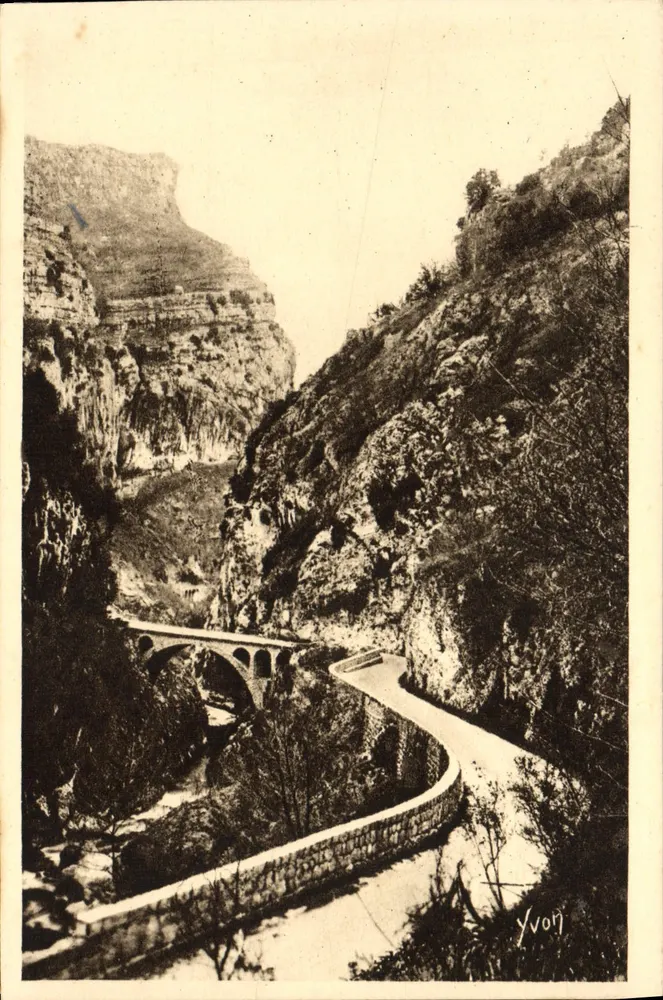 As Gorges do Lobo — Ponte da Abime — Edições d'Art Yvon - Frente