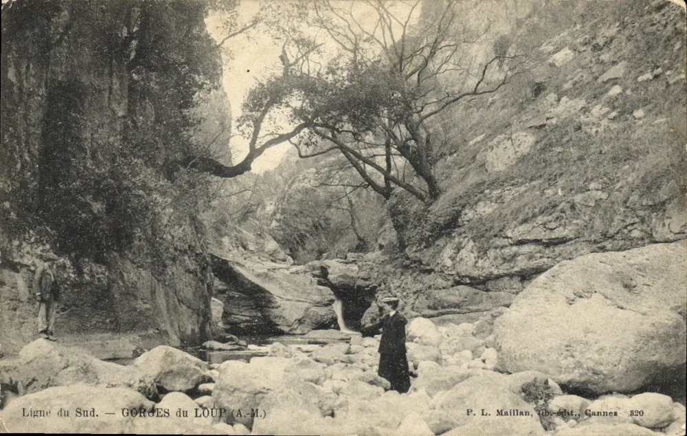 Gorges do Lobo (A.M.) — Linha do Sul — P. L. Maillan, 10ª edição, Cannes 820 - Frente