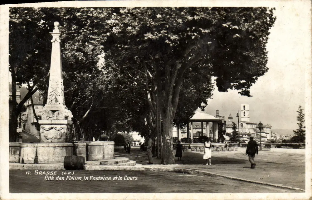 Grasse - Cité des Fleurs, die Fontaine und der Cours — (A.M.) - Vorderseite