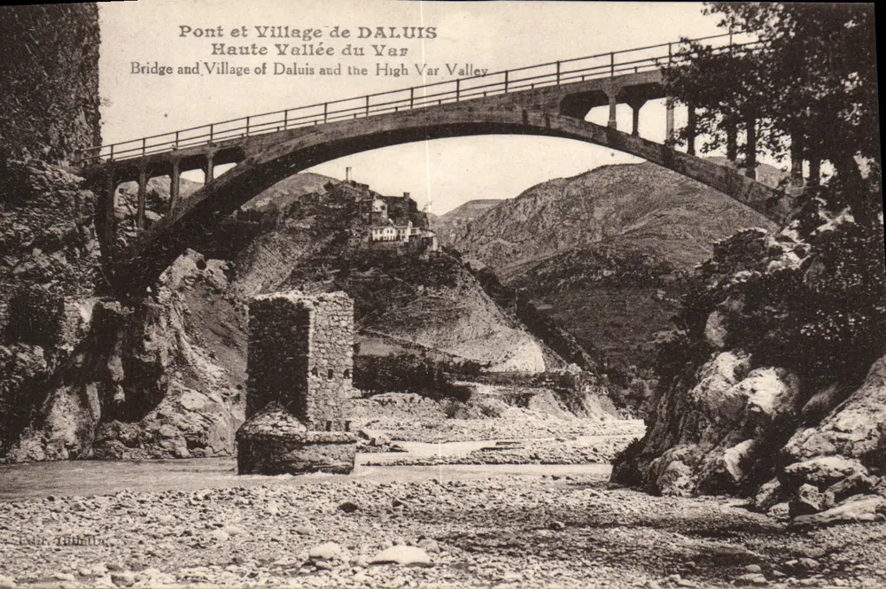 Brücke und Dorf DALUIS — Hochtal des Var — J. GILLETТА, Nice - Vorderseite