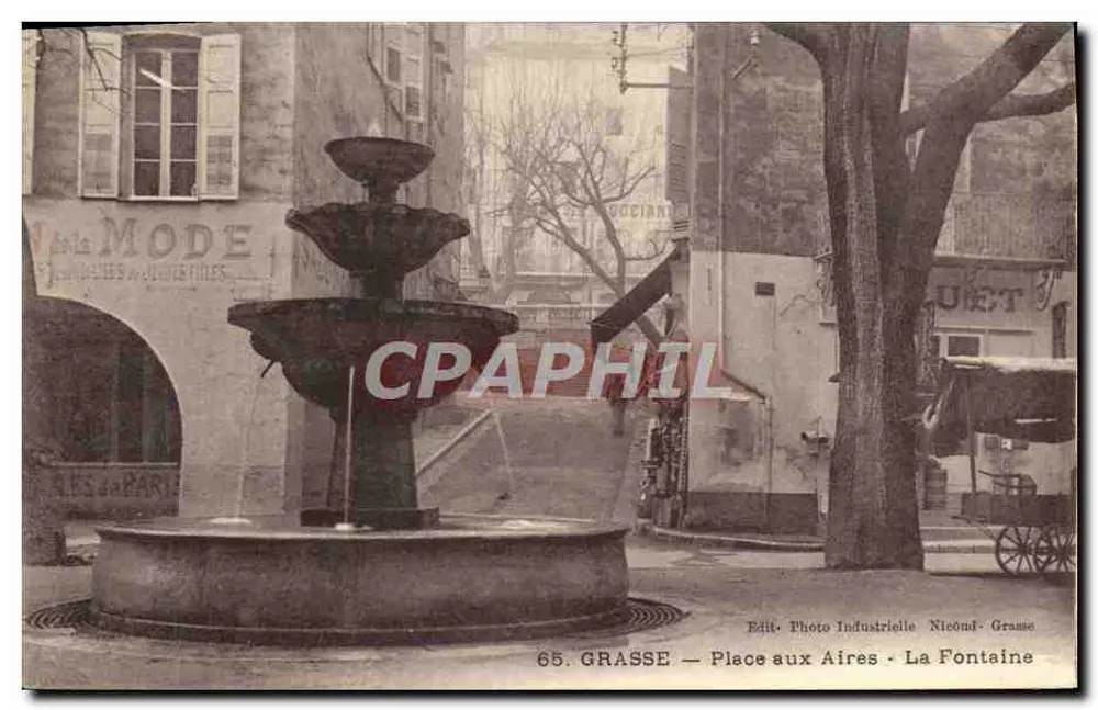 Grasse — Place aux Aires — Die Fontaine — Photo Industrielle Nicéond-Grasse, Nr. 65 - Vorderseite