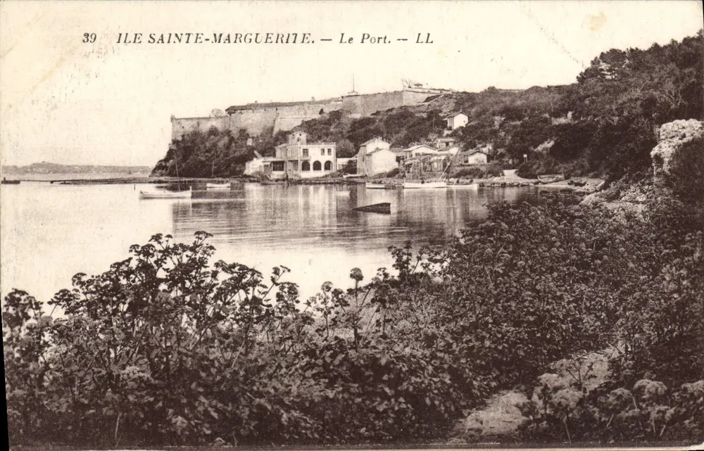 Ilha Sainte-Marguerite — O Porto — LL — n°39 - Frente