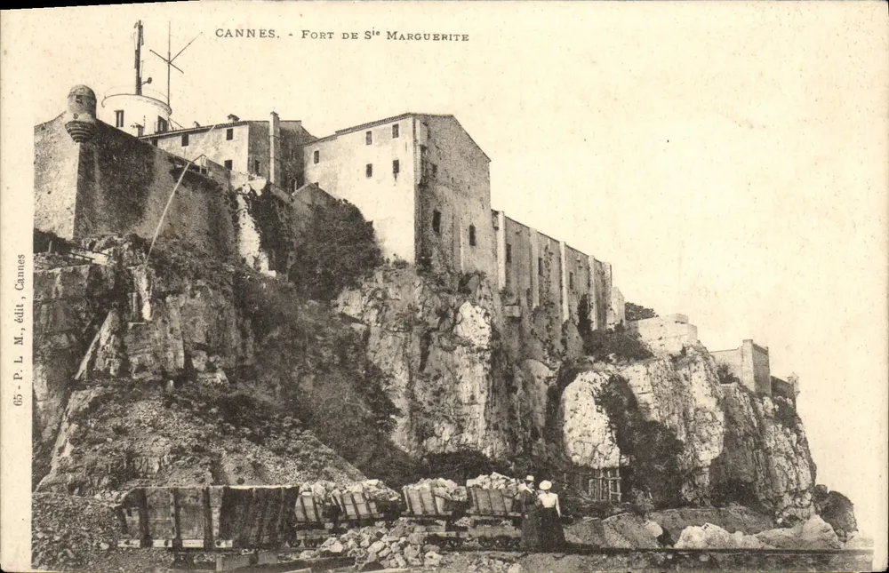 Cannes - Forte de Sainte-Marguerite — P. L. M., Cannes, n°65 - Frente