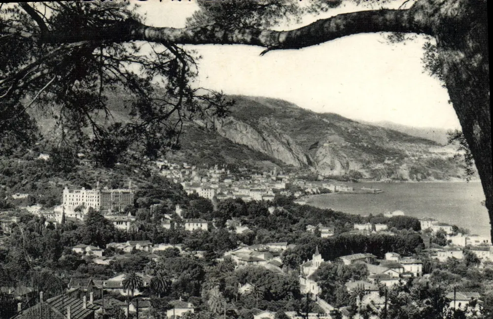 Menton — Vista geral — L. GILLETTA e Cie - Frente