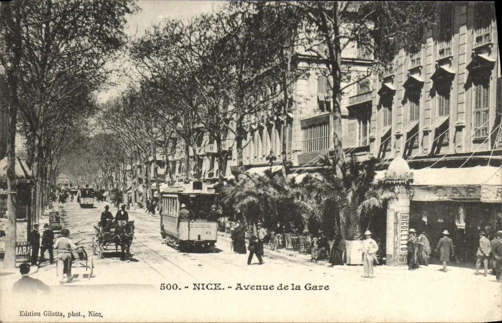 Nice - Avenida da Estação — trem e pedestres — Edição Giletta, fot., Nice, n°500 - Frente