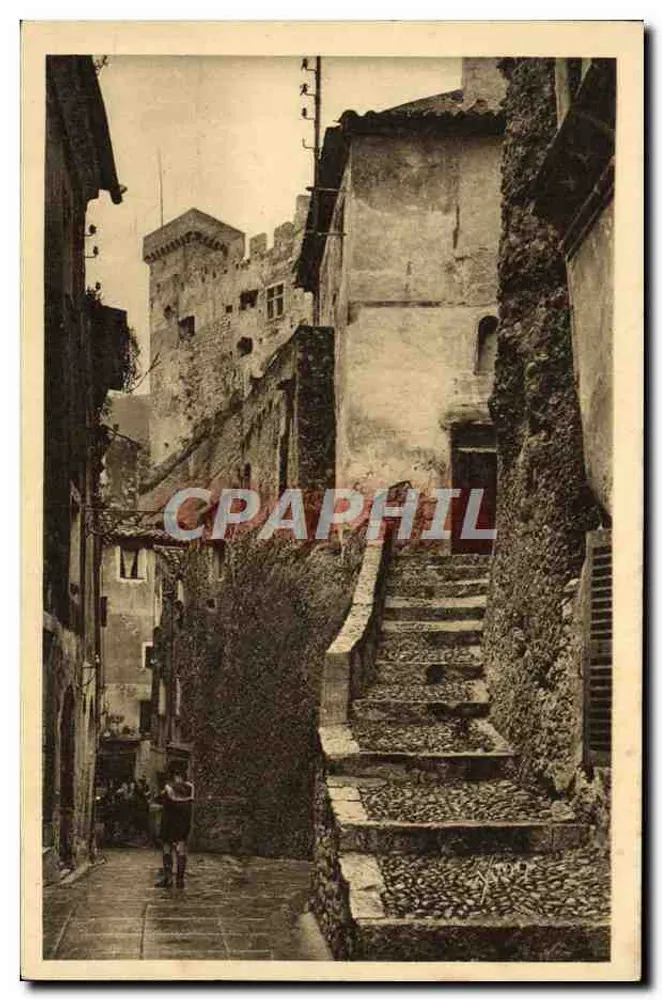 Roquebrune-Cap-Martin — Vieille rue dominée par le Fort — Édition d'Art Yvon - Recto