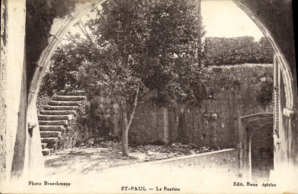 ST-PAUL — O Bastião — Foto Braeckmans, Ed. Baux épilecer - Frente